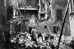 Le séisme du 11 juillet 1909 à Lambesc (Bouches-du-Rhône) causa la mort de 44 personnes.